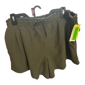 NWT All in Motion Olive Women's Cargo Shorts pockets drawstring pocket in back